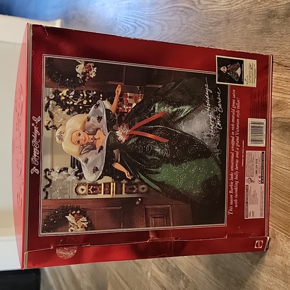 1995 Happy Holidays Barbie - Picture 2 of 16